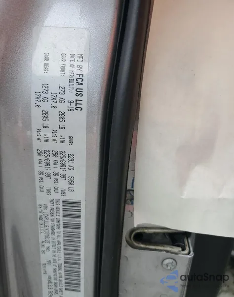 2019 Jeep Cherokee Latitude Plus z USA, uszkodzony, nr VIN 1C4PJLLB1KD316125